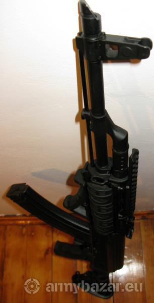 Karabinek AKM