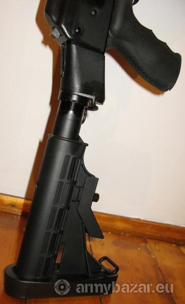 Karabinek AKM