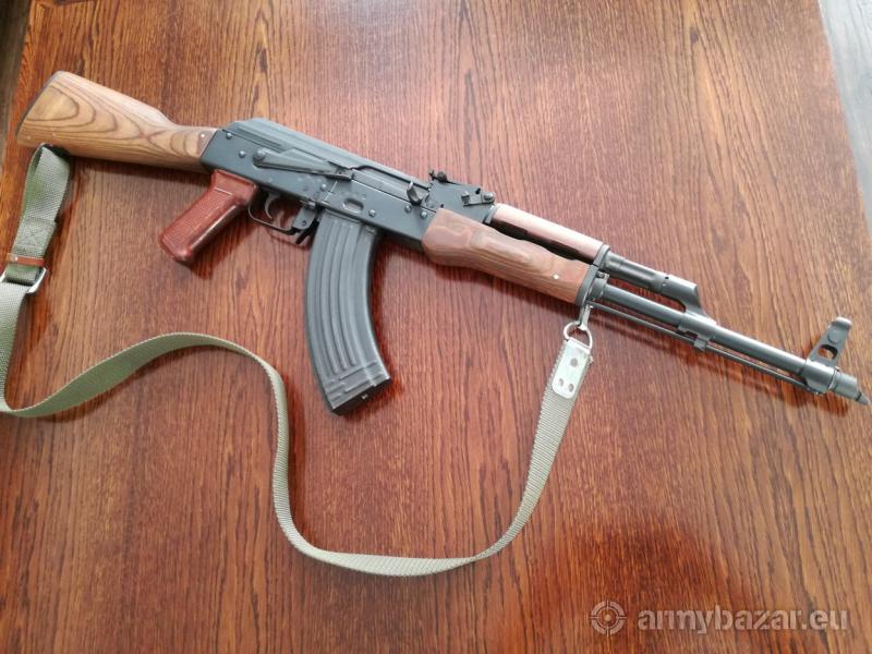 AKM